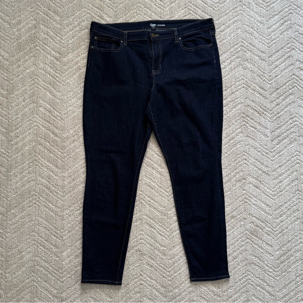 GAP Dark Wash Jean Leggings fit - 18